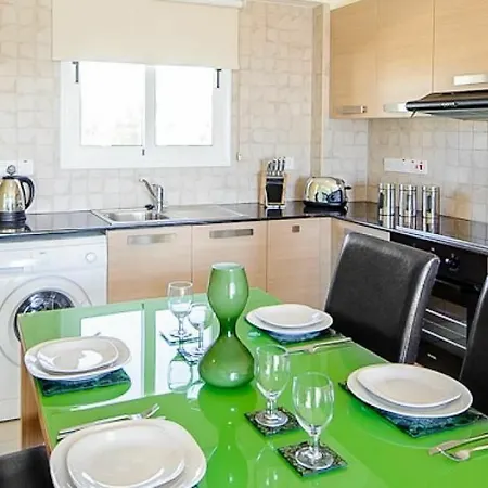 064 Apartamento Agia Napa